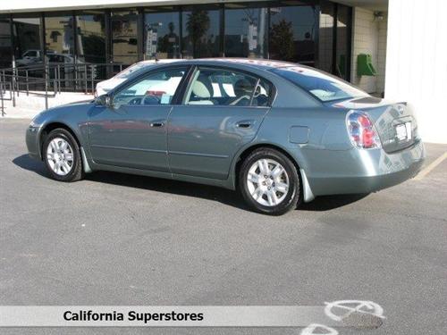 Nissan Altima 2005 photo 2