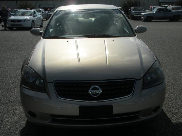 Nissan Altima 2005 photo 1