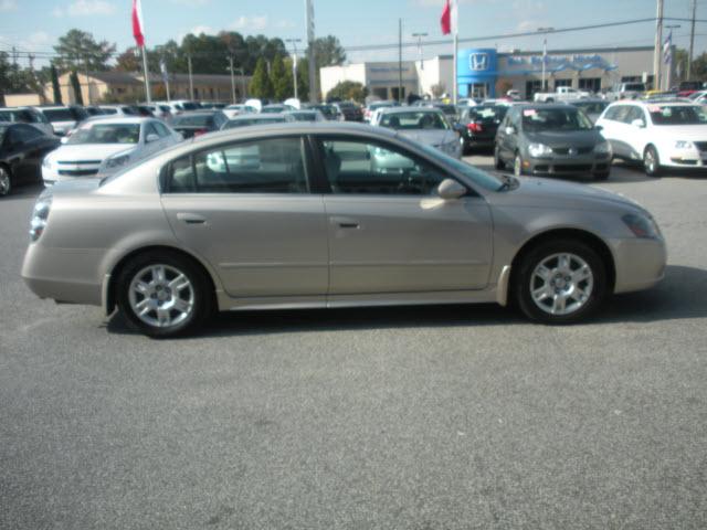 Nissan Altima 2005 photo 4