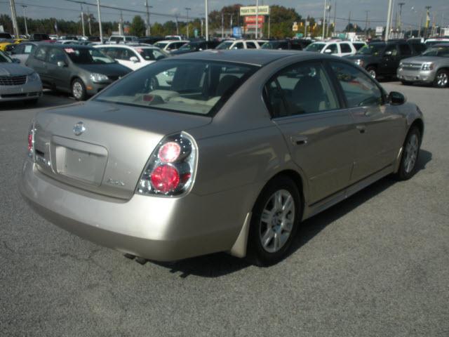 Nissan Altima 2005 photo 5
