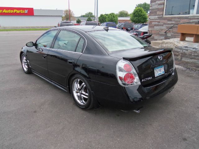 Nissan Altima LE Sedan