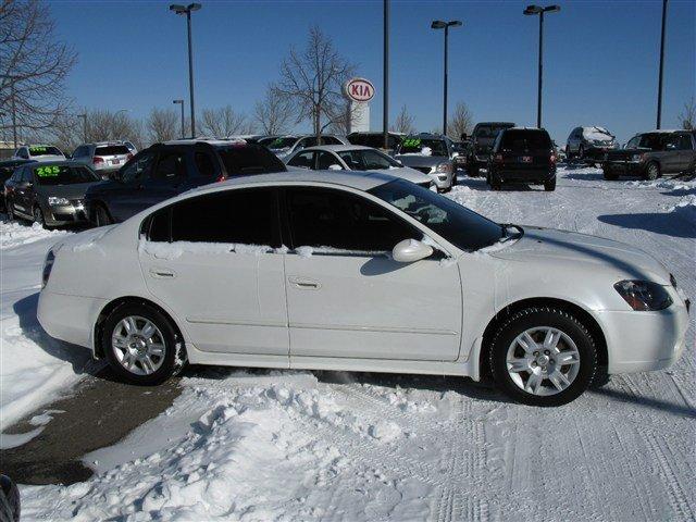 Nissan Altima 2005 photo 4