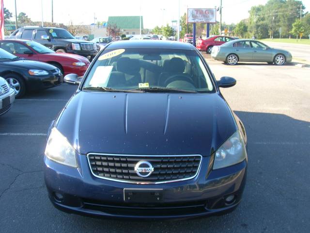 Nissan Altima 2005 photo 2