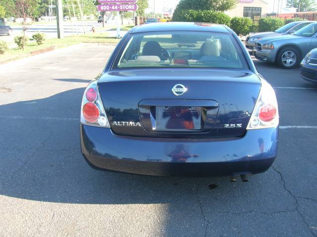 Nissan Altima 2005 photo 5