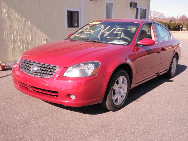 Nissan Altima 2005 photo 1