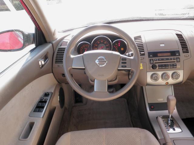 Nissan Altima 2005 photo 5
