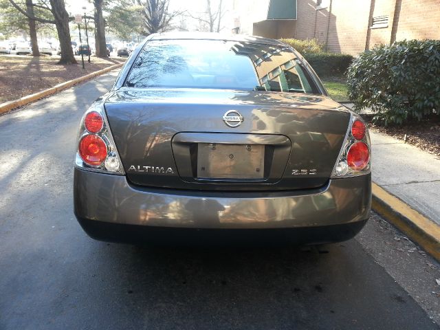 Nissan Altima 2005 photo 4