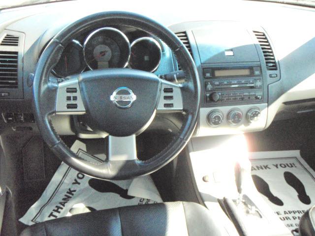 Nissan Altima 2005 photo 2