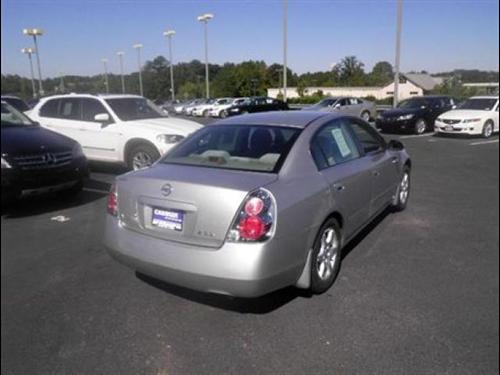 Nissan Altima 2005 photo 4