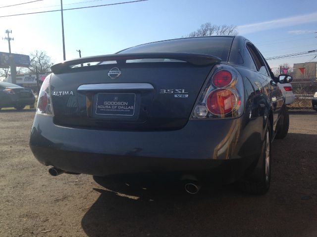 Nissan Altima 2005 photo 2