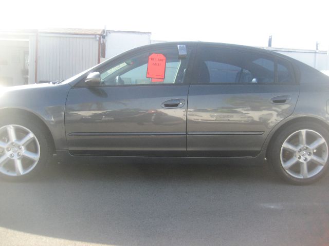 Nissan Altima 2005 photo 1