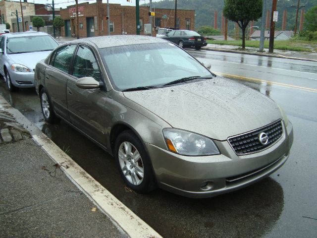 Nissan Altima 2005 photo 1