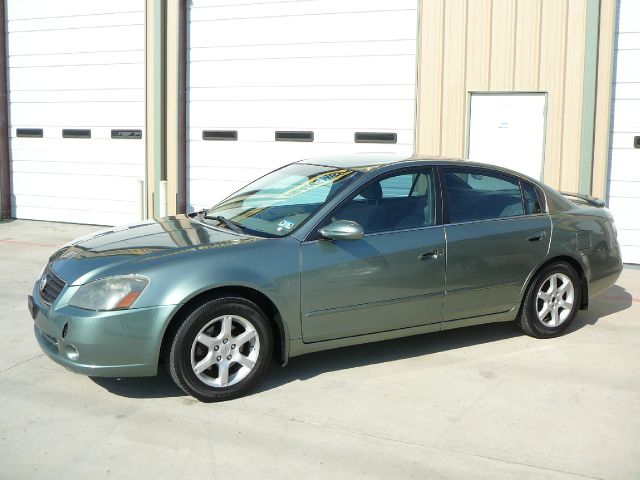 Nissan Altima 2005 photo 1