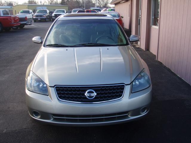 Nissan Altima 2005 photo 1