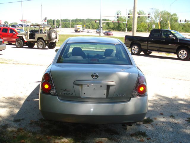 Nissan Altima 2005 photo 1