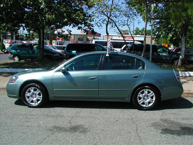 Nissan Altima 2005 photo 1