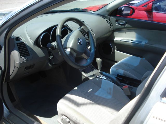 Nissan Altima XR Sedan
