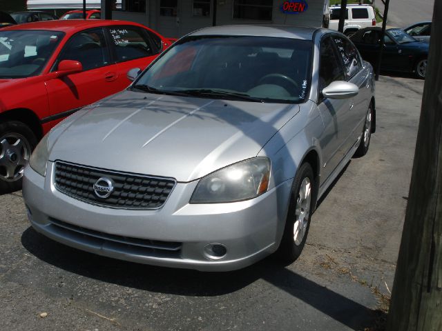 Nissan Altima 2005 photo 1