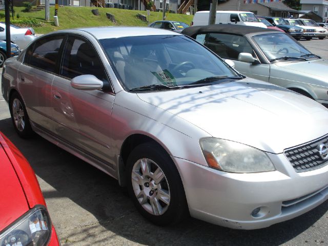 Nissan Altima 2005 photo 4