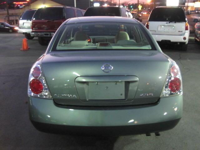 Nissan Altima 2005 photo 4