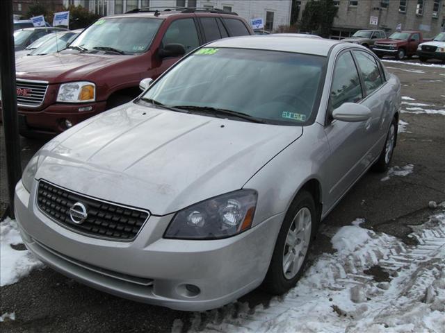 Nissan Altima Unknown Sedan