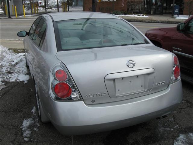 Nissan Altima 2005 photo 1