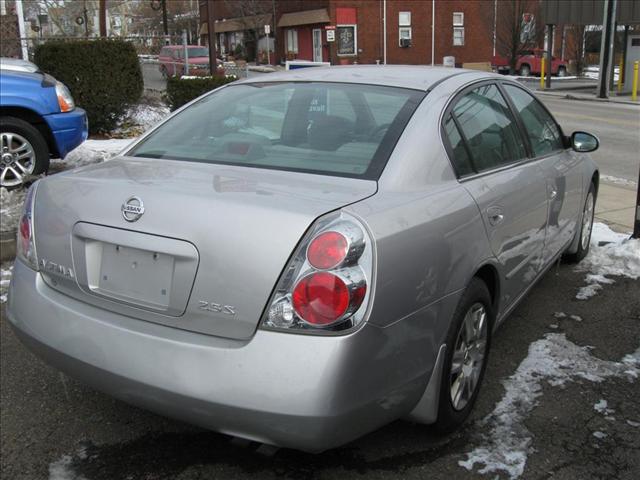 Nissan Altima 2005 photo 2