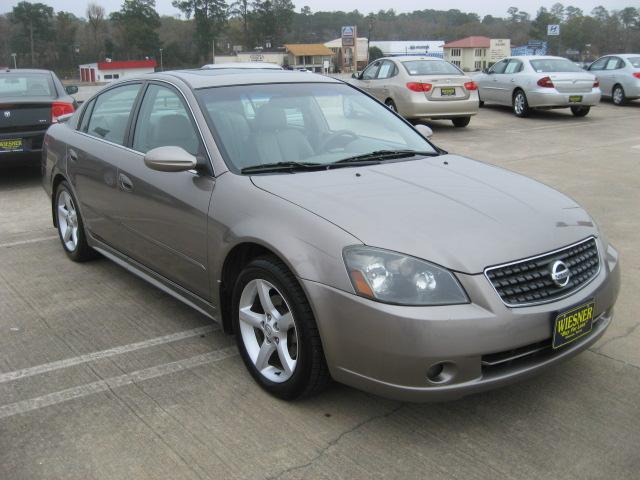 Nissan Altima 2005 photo 2