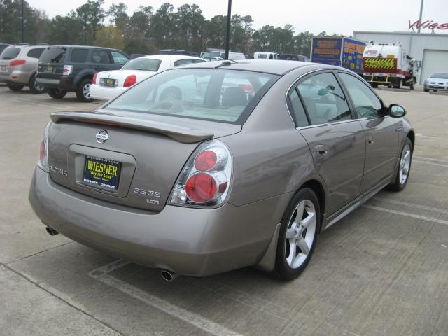 Nissan Altima 2005 photo 3