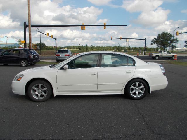 Nissan Altima 2005 photo 1