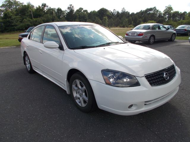 Nissan Altima 2005 photo 4