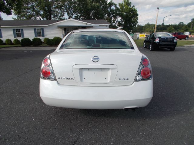 Nissan Altima 2005 photo 8