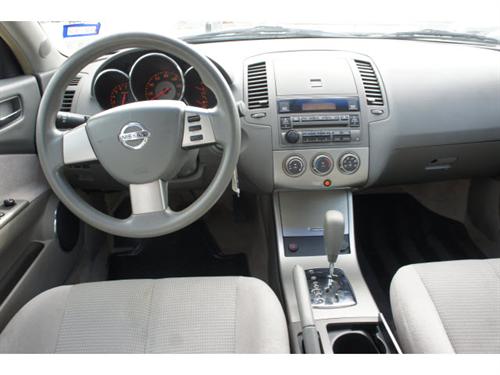 Nissan Altima 2005 photo 1