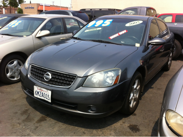 Nissan Altima 2005 photo 1