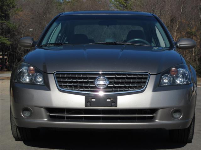 Nissan Altima 2005 photo 1