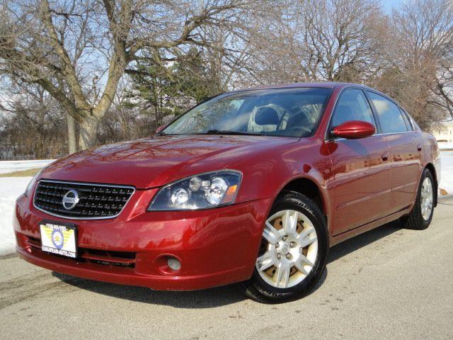 Nissan Altima Pickupslt Quad Cab SWB 4WD 4x4 Truck Sedan