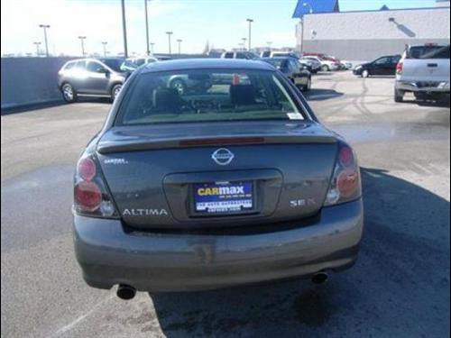 Nissan Altima 2005 photo 4