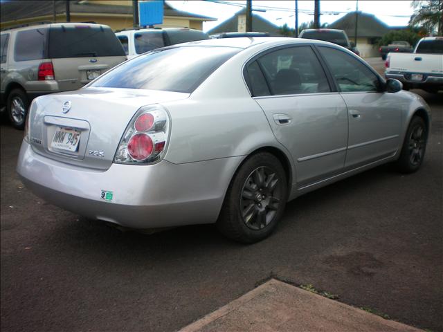 Nissan Altima 2005 photo 4
