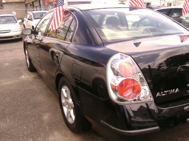 Nissan Altima GS-R Sedan