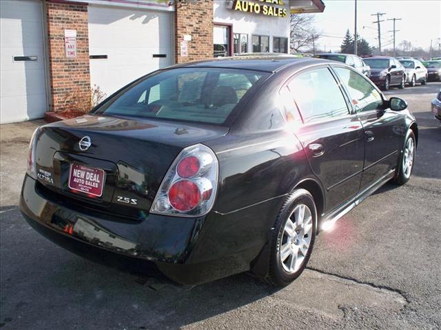 Nissan Altima 2005 photo 2
