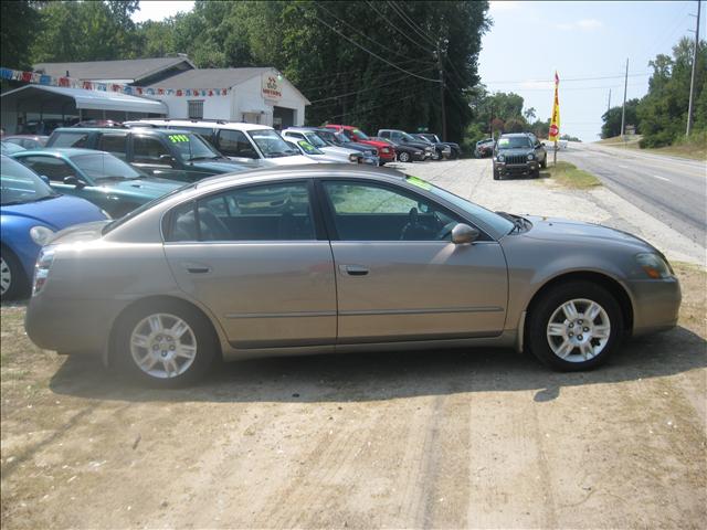 Nissan Altima 2005 photo 3