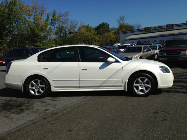 Nissan Altima 2005 photo 3