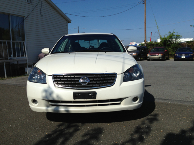 Nissan Altima 2005 photo 4