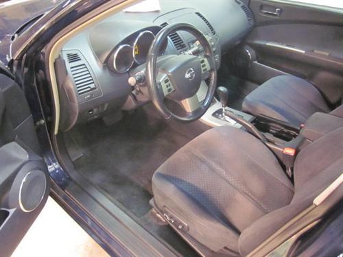 Nissan Altima 2005 photo 2