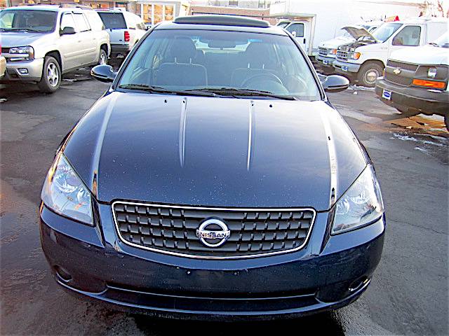Nissan Altima 2005 photo 2