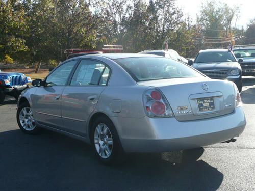 Nissan Altima 2005 photo 3