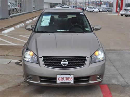 Nissan Altima 2005 photo 1