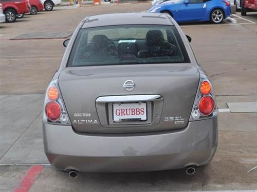 Nissan Altima 2005 photo 4