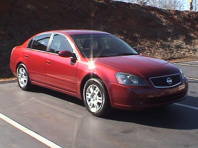 Nissan Altima XR Sedan