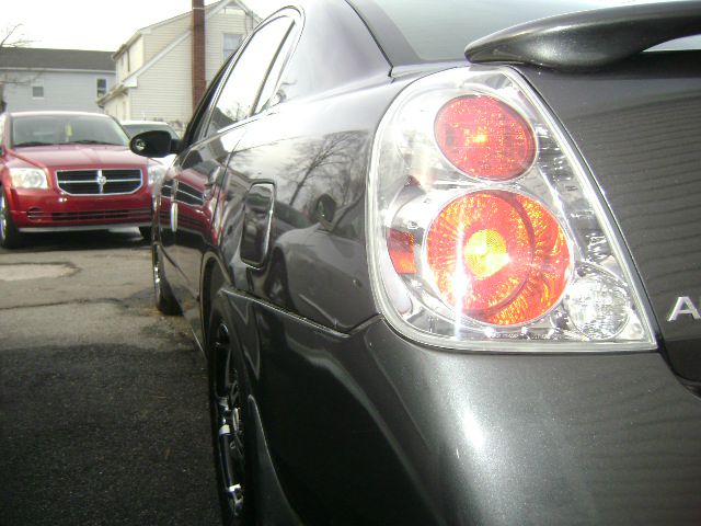 Nissan Altima 2005 photo 1